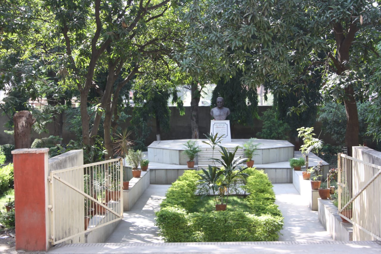 Vasantrao Naik Mahavidyalaya (Autonomous)